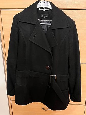 Cappotto nero cintura corto