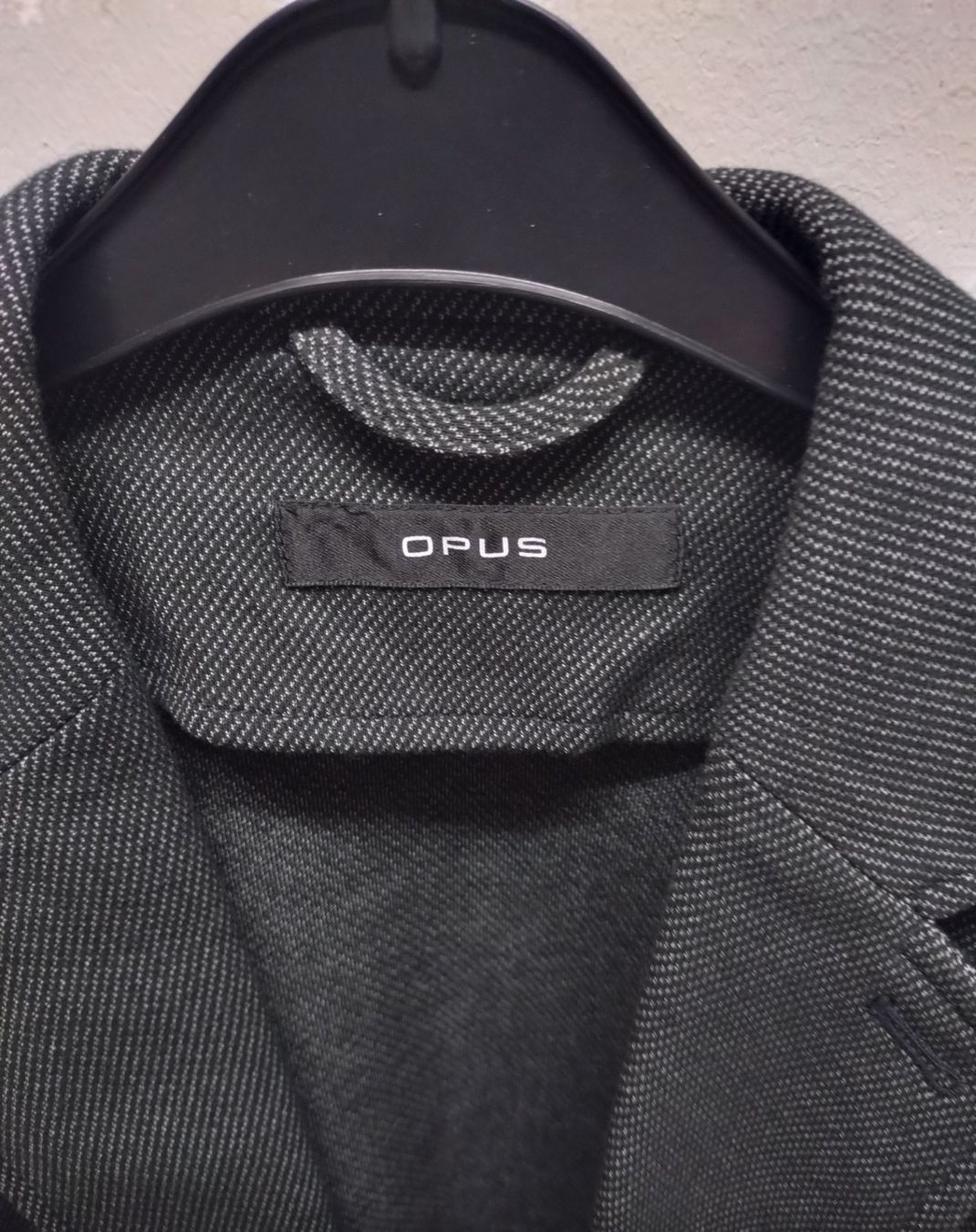 Opus Giacche: OPUS Damen Blazer, Top Zustand, Grösse 36 – Usato da hombrechtikon venduto da Marijo 1