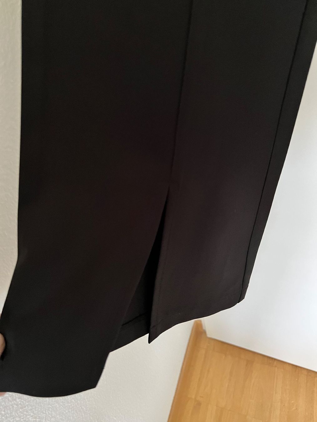Zebra Pantaloni: Zebra Hose mit Schlag und Schlitz / Grösse M – Nuovo (secondo la descrizione) da Effretikon venduto da YaMn 4