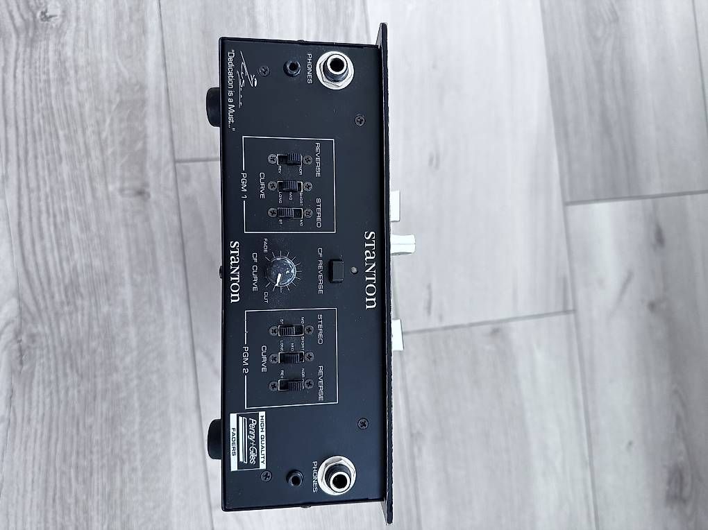 Console di mixaggio: Table de mixage DJ ÉDITION SIGNATURE – Usato da Noréaz venduto da ber_rs8b 1