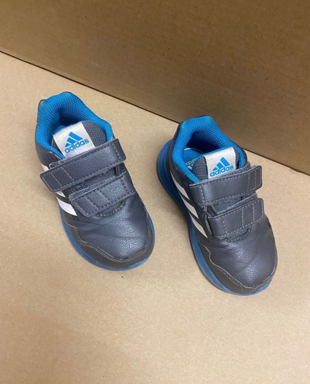 Adidas Scarpe per ragazzi: Kinder Schuhe Grösse 23 – Usato da Zürich venduto da zd_1965 1