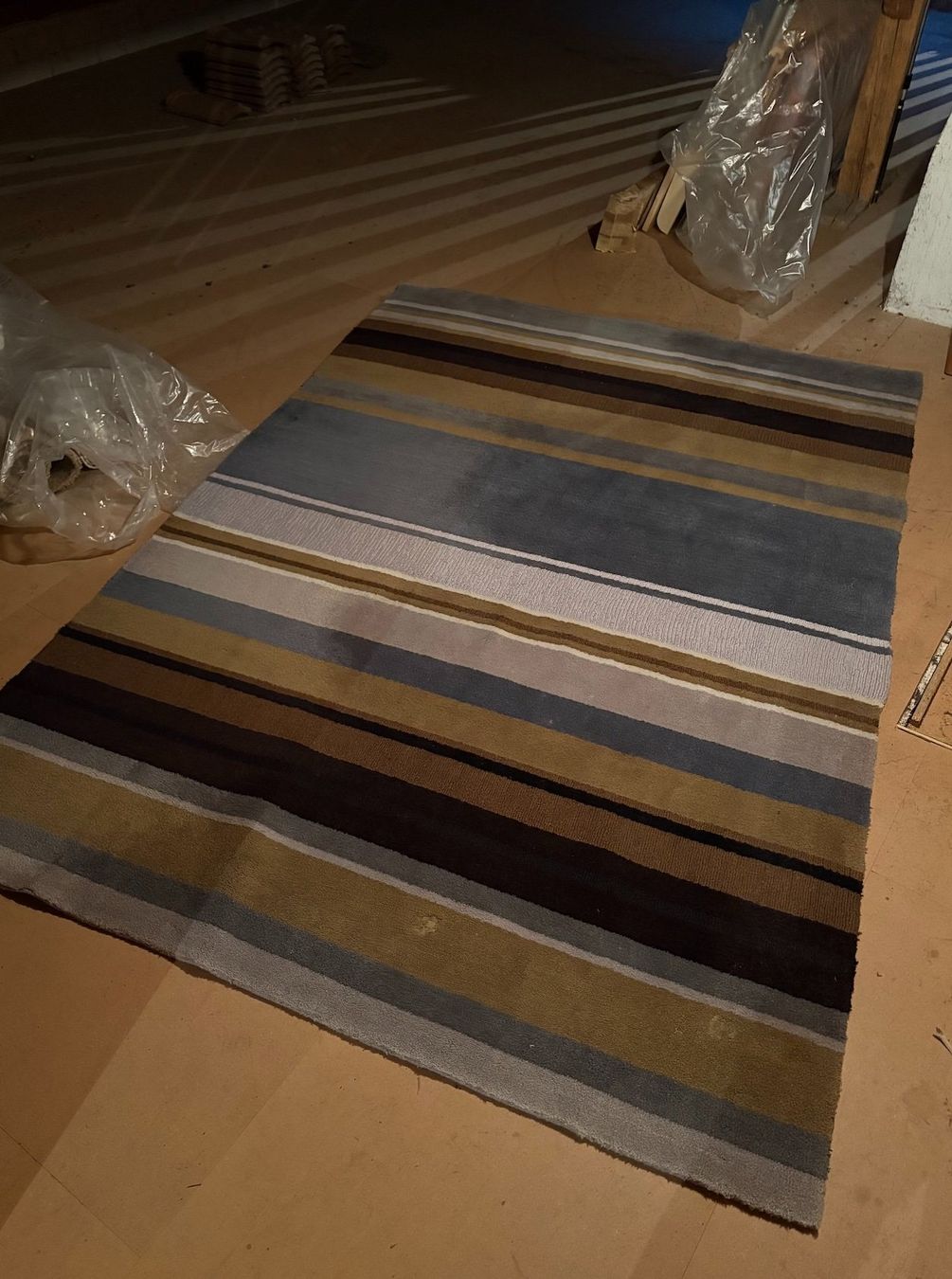 Tappeti: Teppich mit Streifenmuster, gebraucht – Usato da Zürich venduto da oosterparker