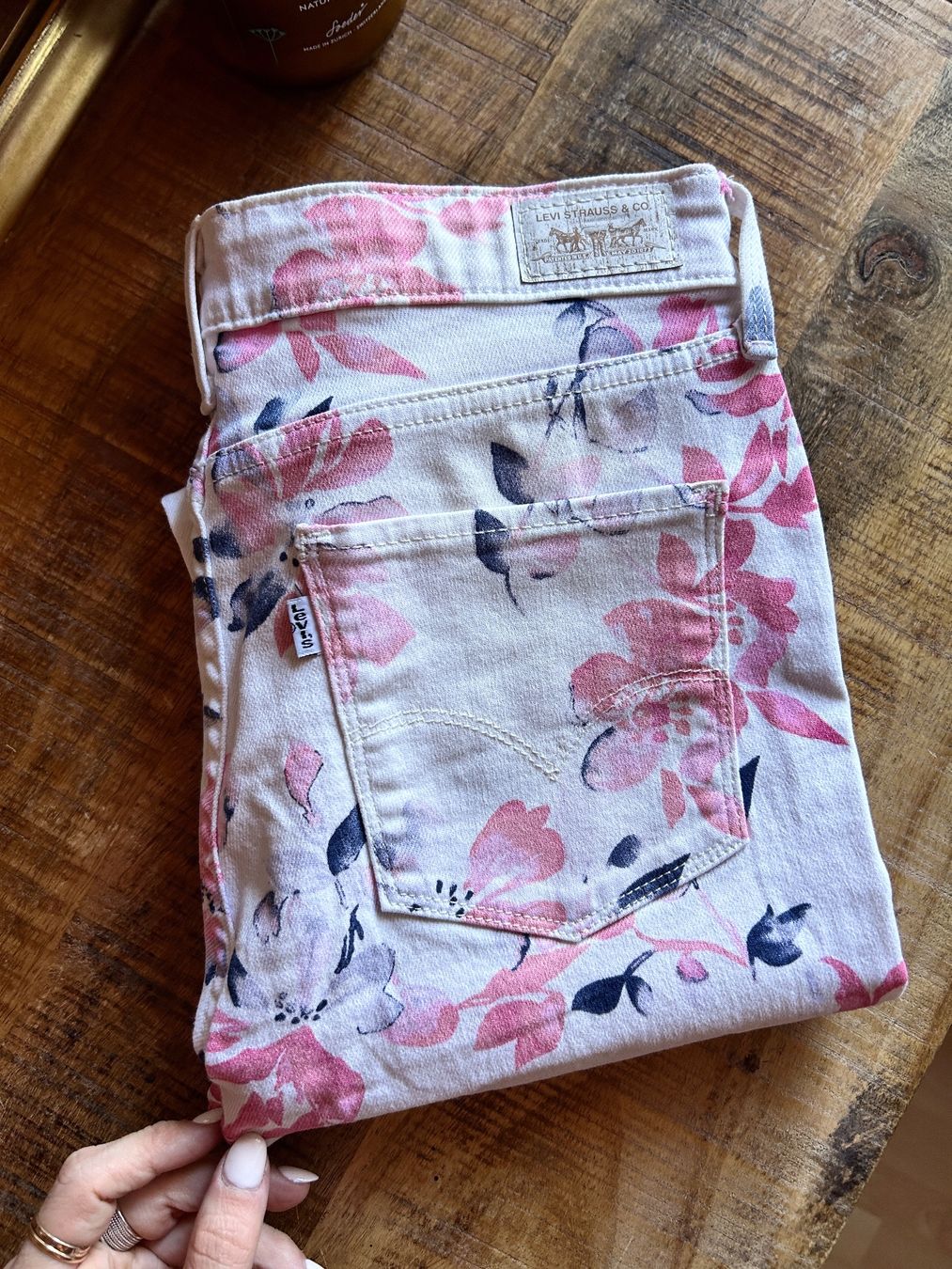 Levi's Jeans: Levis Blumen Jeans - W27 – Usato da Illnau venduto da Monkky