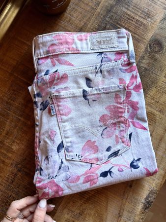 Levis Blumen Jeans - W27