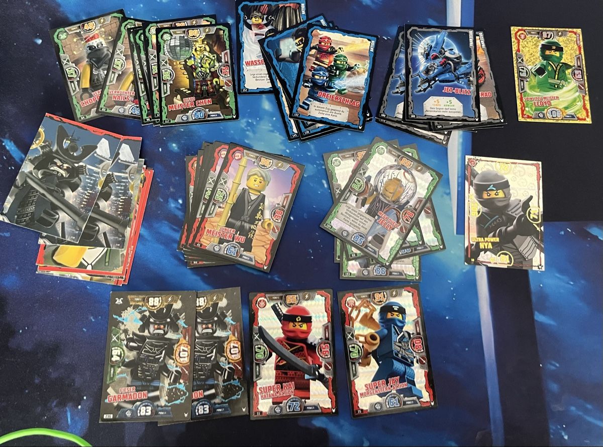 Cartes à collectionner: 48 Lego Ninjago 2018 Sammlekarten – D'occasion à Biberist par sai_bw7l