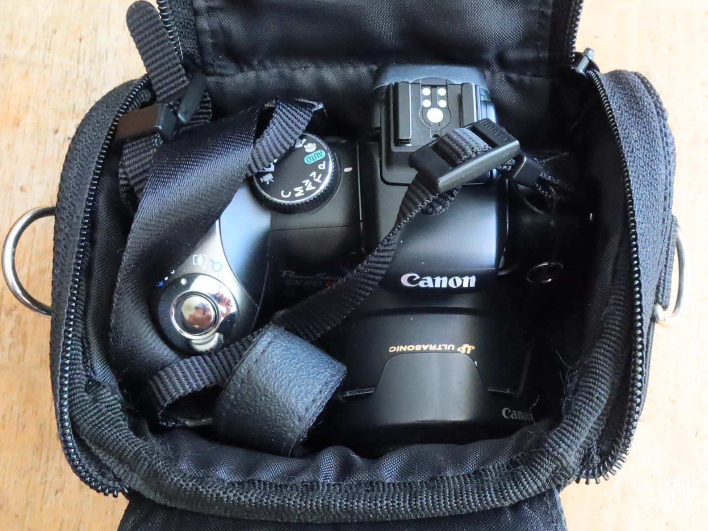Canon Fotocamera: Canon SX20 20 fach Opt. Zoom – Usato da Jegenstorf venduto da Chris3008 7