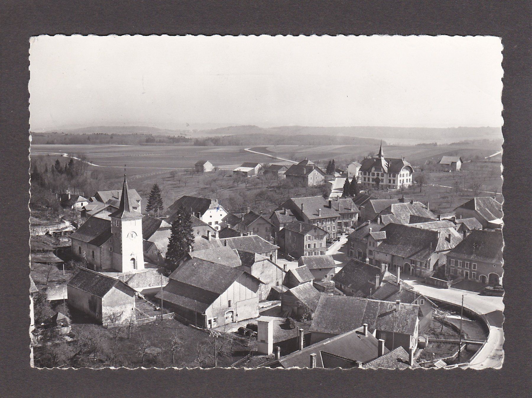 Cartoline postali: CUARNENS - Flugaufnahme, 1965 – Usato da Reiden venduto da cinfis