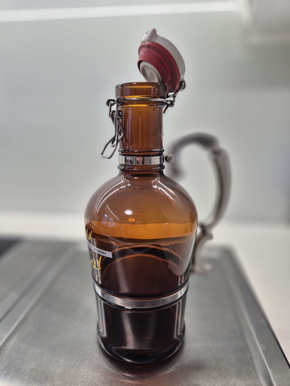 Caraffe: Unser Bier Karaffe, 2 Liter mit Henkel – Usato da Reinach BL venduto da Christibear 1