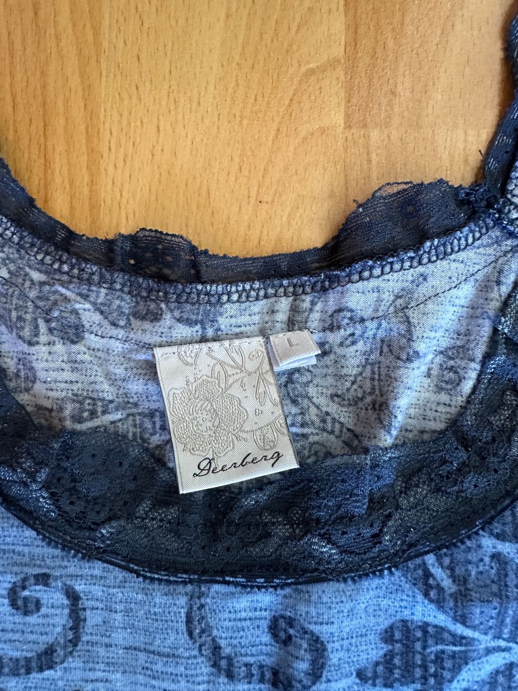 Deerberg Tops: Deerberg Tops – D'occasion à Luzern par Sesilija 3