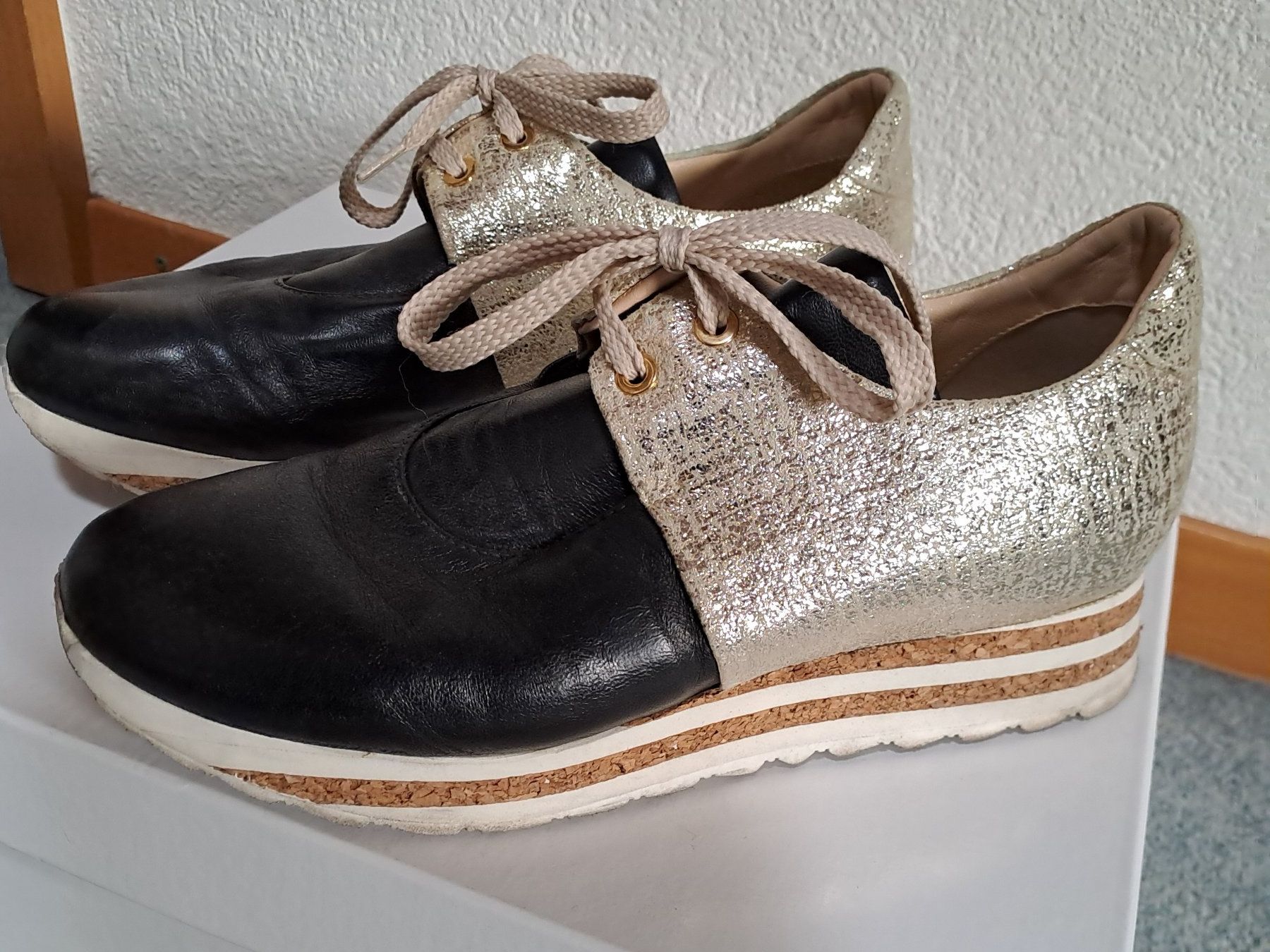 Scarpe da donna: Spezieller Damenschuh Gr. 38, NP 298.-- – Usato da Frauenfeld venduto da Andadaa 2