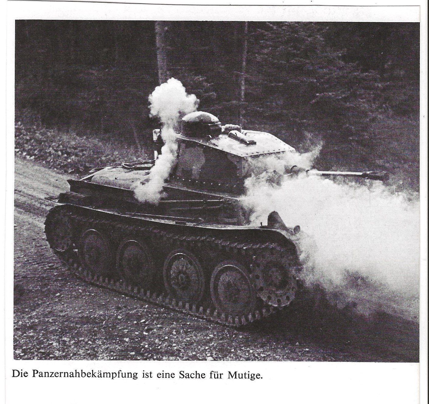 Cartoline postali: Militär, Panzer Nahbekämpfung - Publikationsfoto – Usato da Frauenfeld venduto da Merk52