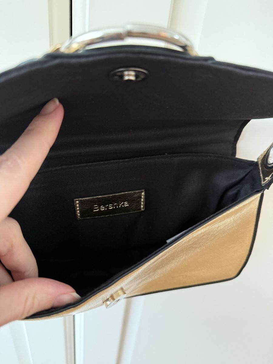 Borse da donna: Bershka Tasche gold – Usato da Giswil venduto da Ody2 3