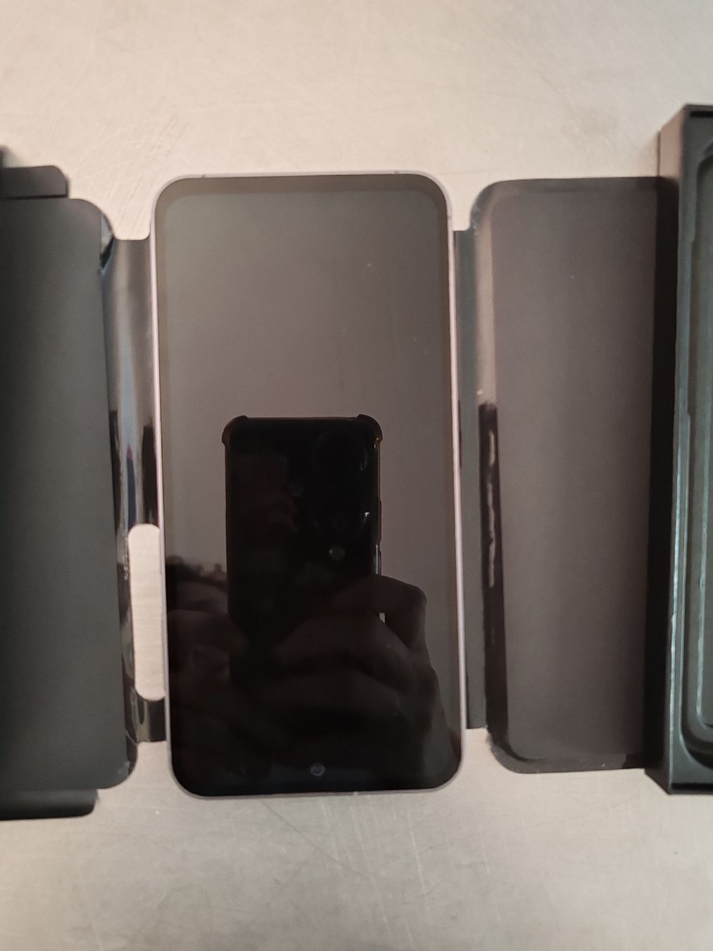 Samsung Portables: Samsung Galaxy S23 – Neuf (Voir description) à Bern par PrettyGood 4