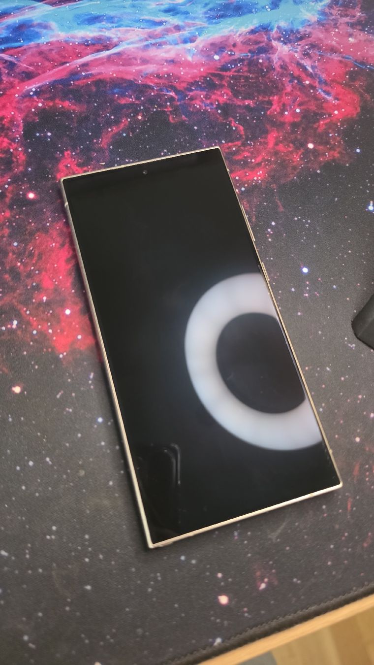 Samsung Telefoni cellulari / Smartphones: Samsung Galaxy S24 Ultra – Usato da Oftringen venduto da Snuuug