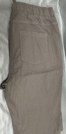***hellbraun Stretch-Hose L*** neuwertig