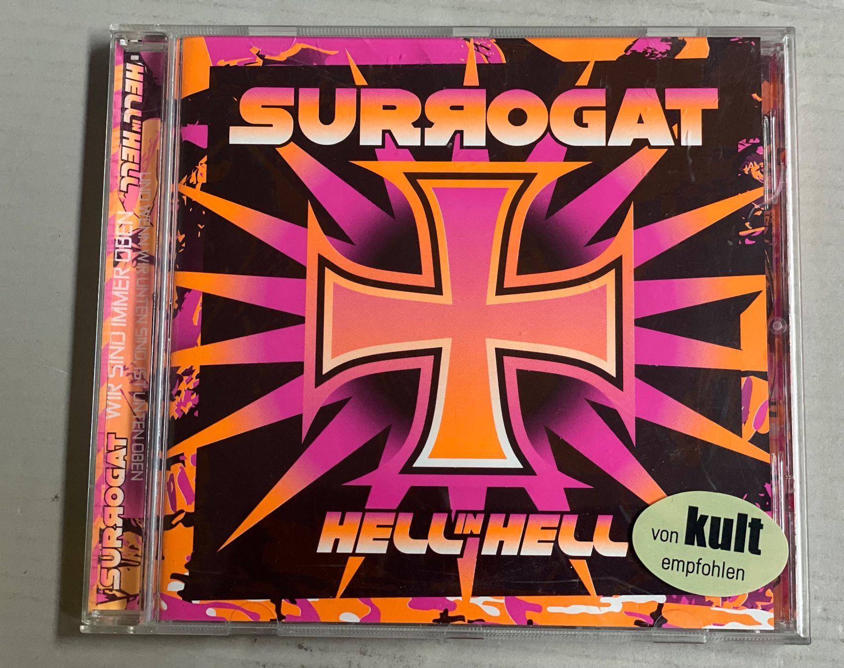 CDs: Surrogat - Hell In Hell - Heavy Metal - Top – Gebraucht aus Muri b. Bern von AdidasCollector 4