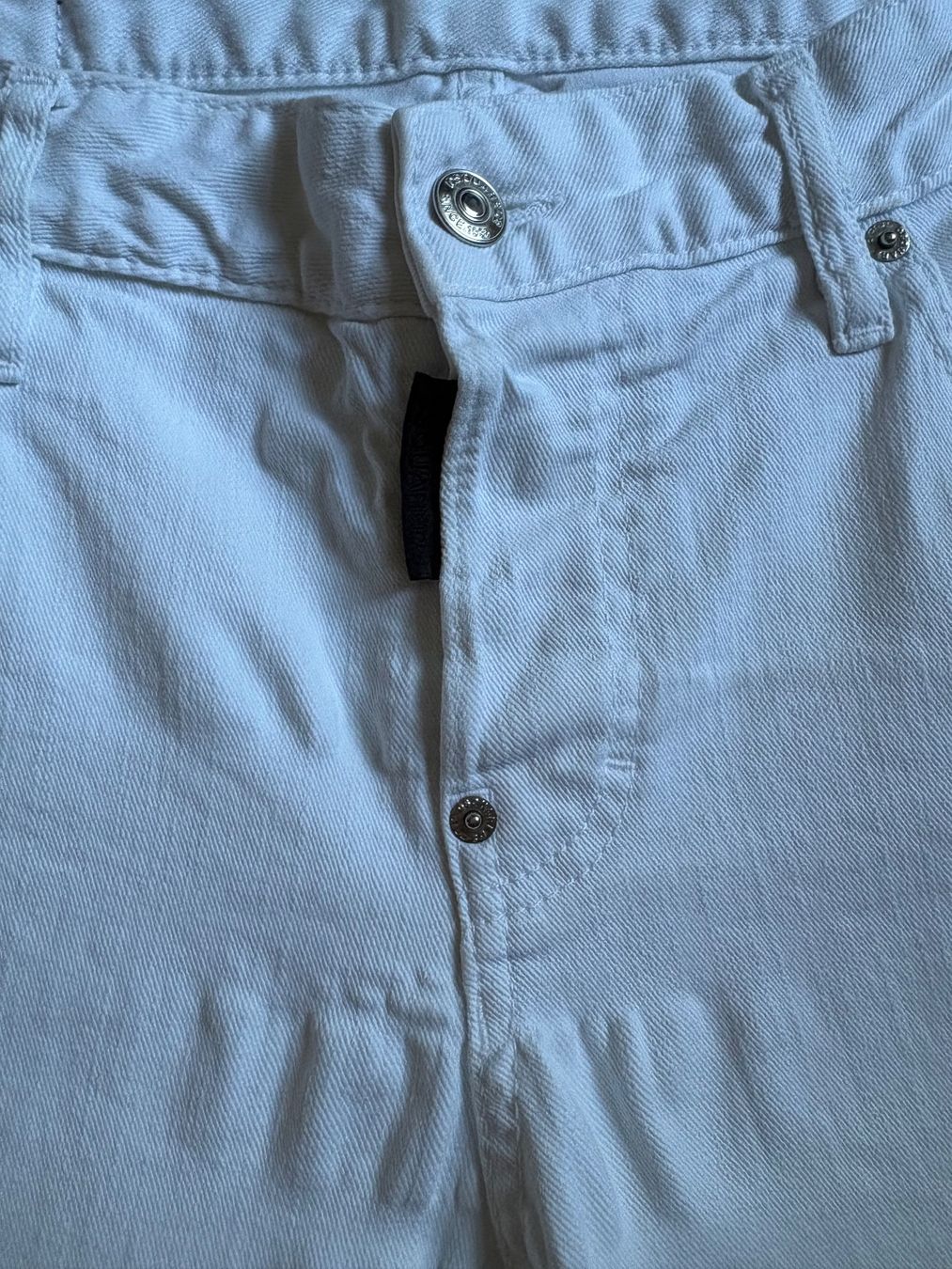 Dsquared2 Jeans: Dsquared2 Jeans Weiss, Grösse 42 – D'occasion à Winterthur par Lepetitprince18 1