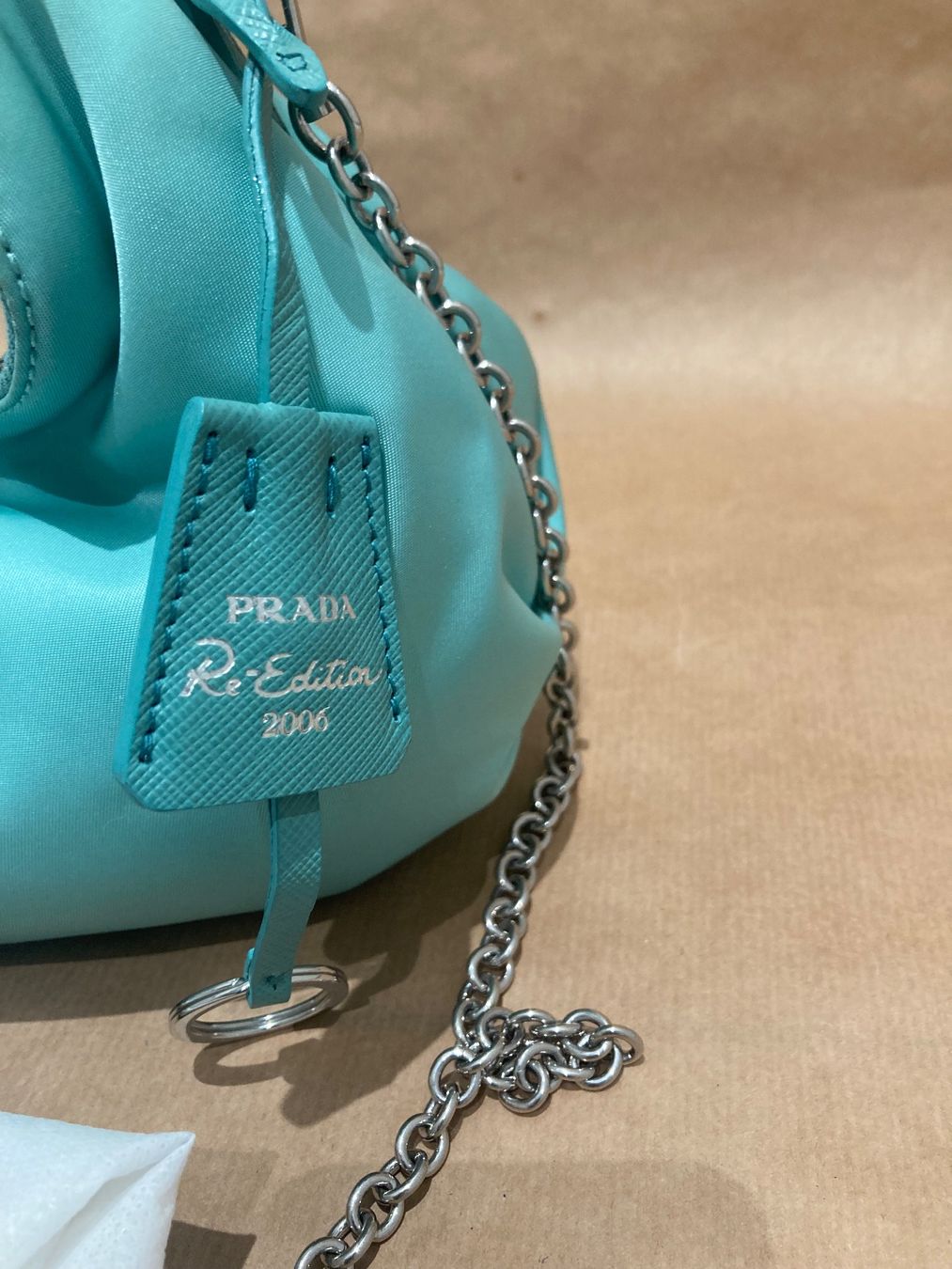Prada Borse da donna: Prada bag re-edition nylon – Usato da Paradiso venduto da Kayakara 3