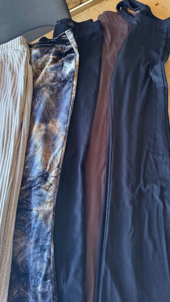 Lotti di vestiti: Damen Kleiderpaket Hosen Grösse S – Usato da Dardin venduto da l.a.d.i.n.a 3