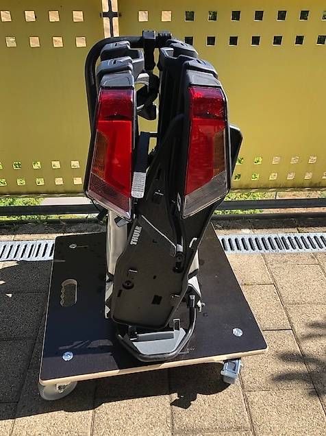 Balken: Veloträger Thule Easy Fold XT933 – Gebraucht aus Gümligen von Hedstroem 1