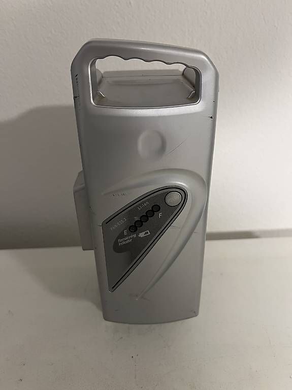 Panasonic Batterie: FLYER Akku 23.2Ah/26Volt – Usato da Derendingen venduto da AABB