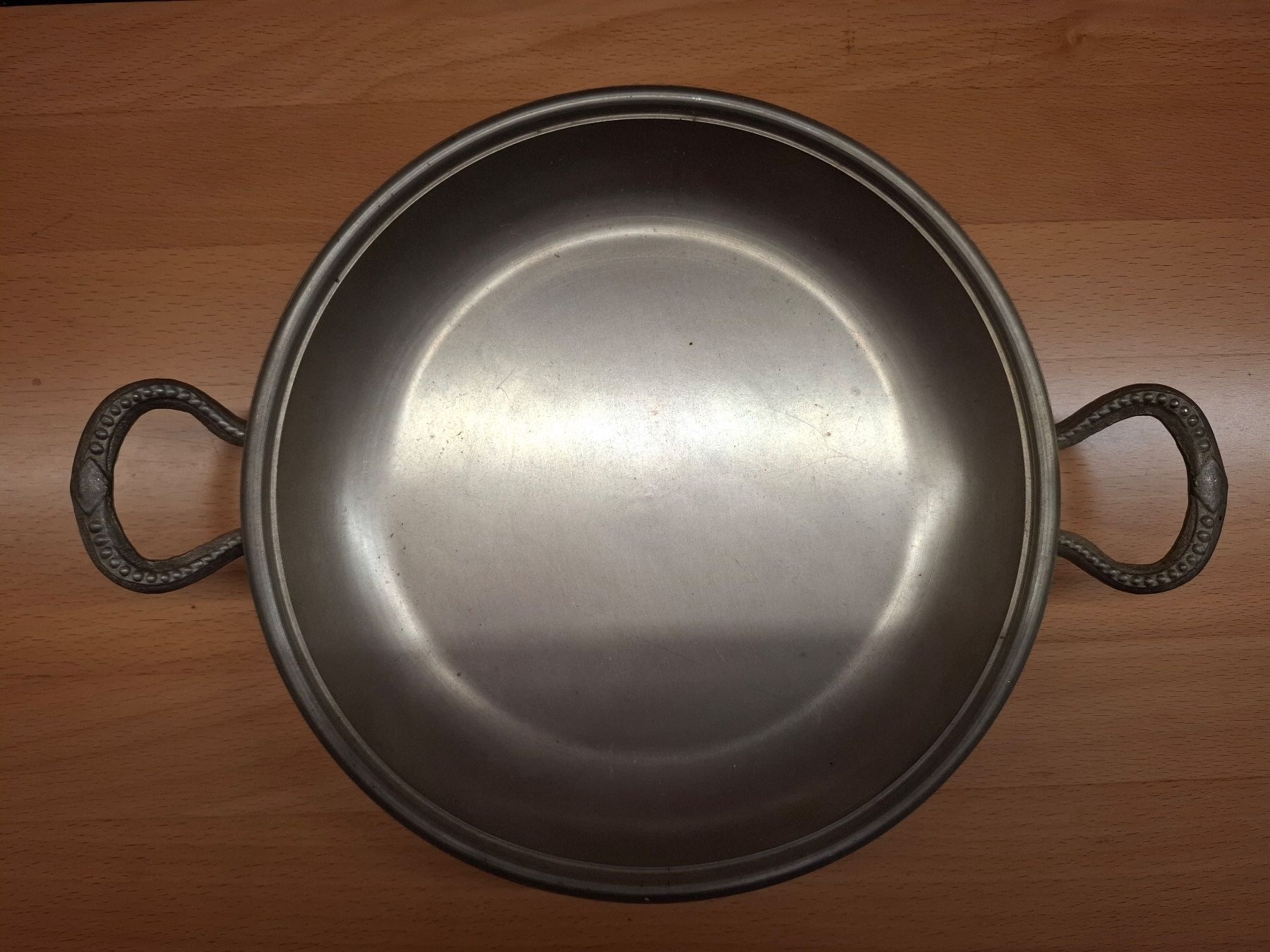 Piatti di portata: Petit plat en étain – Usato da Bonfol venduto da sch_qy5d 1