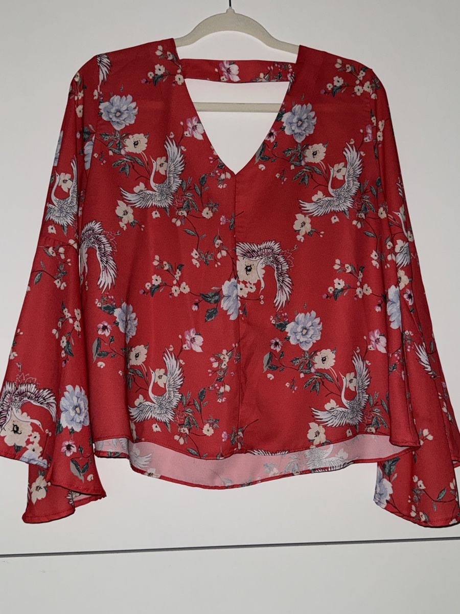 Camicette: Damen Bluse rot Blumenmuster/Kranich Grösse L – Nuovo (secondo la descrizione) da Schlieren venduto da kle_dis 1