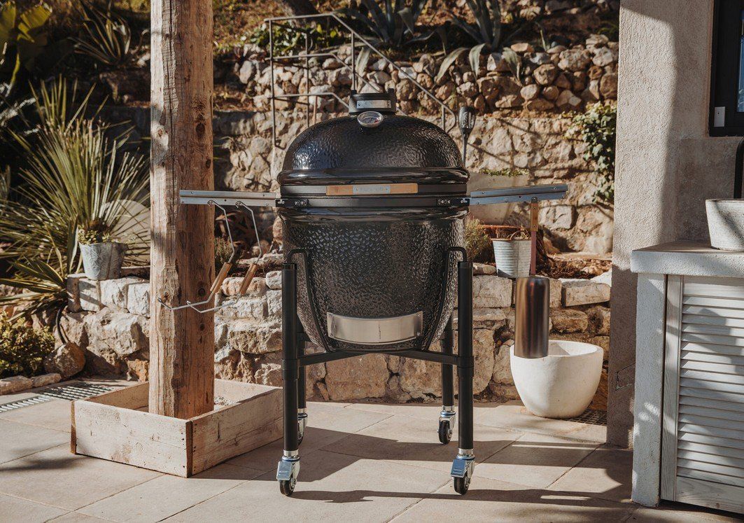 Monolith Griglie: Barbecue Kamado Monolith One 66 avec Chariot – Nuovo e nell'imballaggio originale da Martigny venduto da ShowroomXL