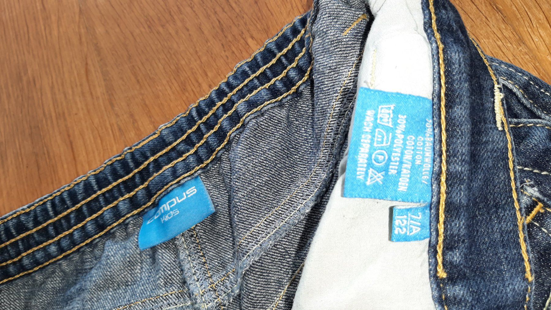 Pantaloni: Shorts Jeans – Usato da Kriens venduto da honig01 2
