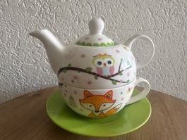 Teekanne mit Tasse