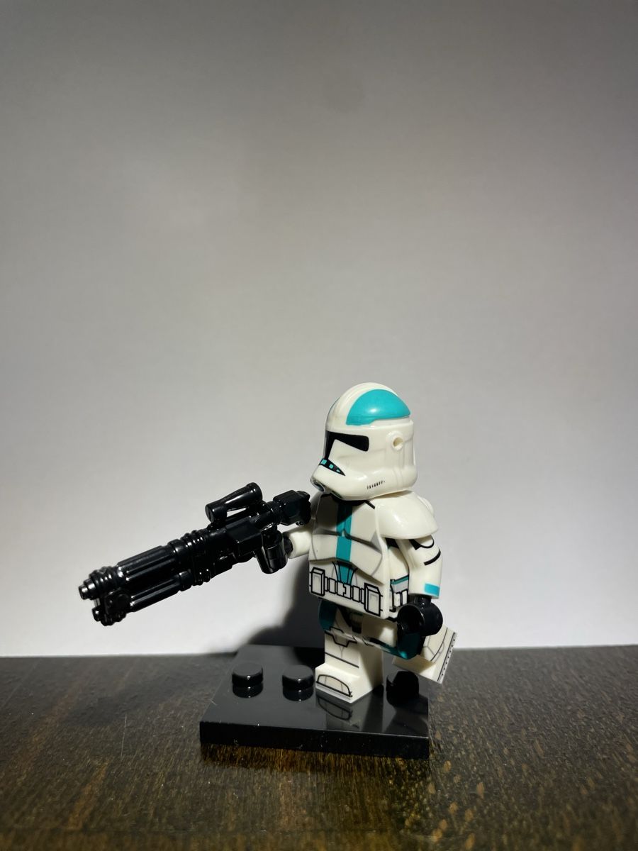Star Wars Statuette: Star Wars Captain Howzer Clone Trooper Figur Lego-Komp. – Nuovo (secondo la descrizione) da Zufikon venduto da BrickSales