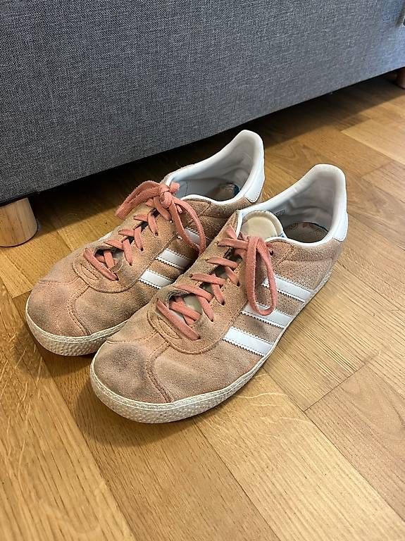 Damenschuhe: Adidas Gazelle 39/40 – Gebraucht aus Güttingen von sin_6lcy