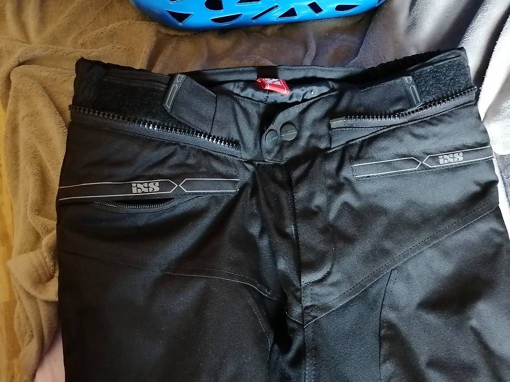 Completi, tute sportive e funzionali: Motorradbekleidung  IXS – Usato da Ostermundigen venduto da deb1deb1 1