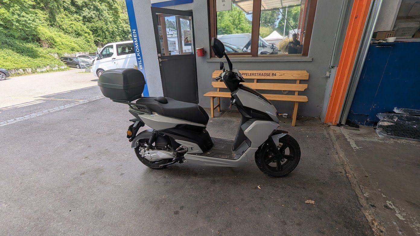 Scooter: Motorrad UGBEST R3S – Usato da Matzingen venduto da autokappeler 1