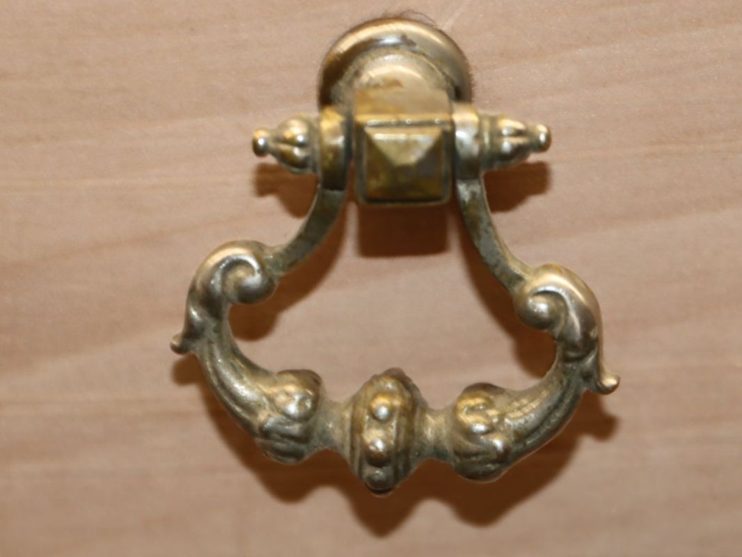 Ferramenta: antiker Fallgriff / Zugring – Usato da Emmetten venduto da Super008 1