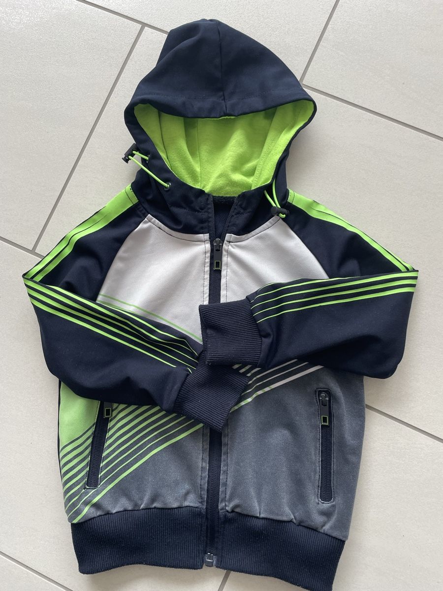 Giacche & Cappotti: Jacke mit Kapuze 98/104 – Usato da Rüti ZH venduto da Tal_ga6N 1