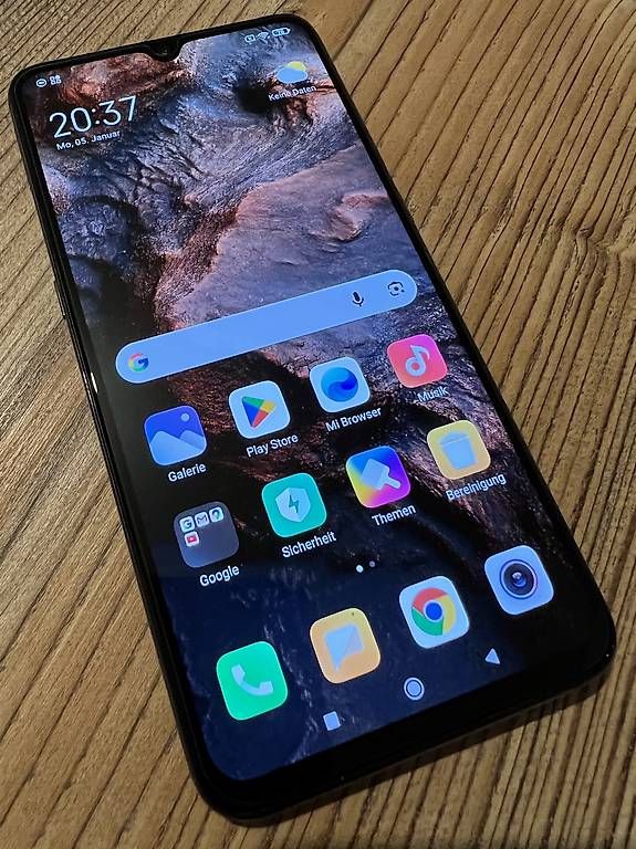 Xiaomi Telefoni cellulari / Smartphones: Xiaomi MI 9 6/128 GB – Usato da Zürich venduto da John138