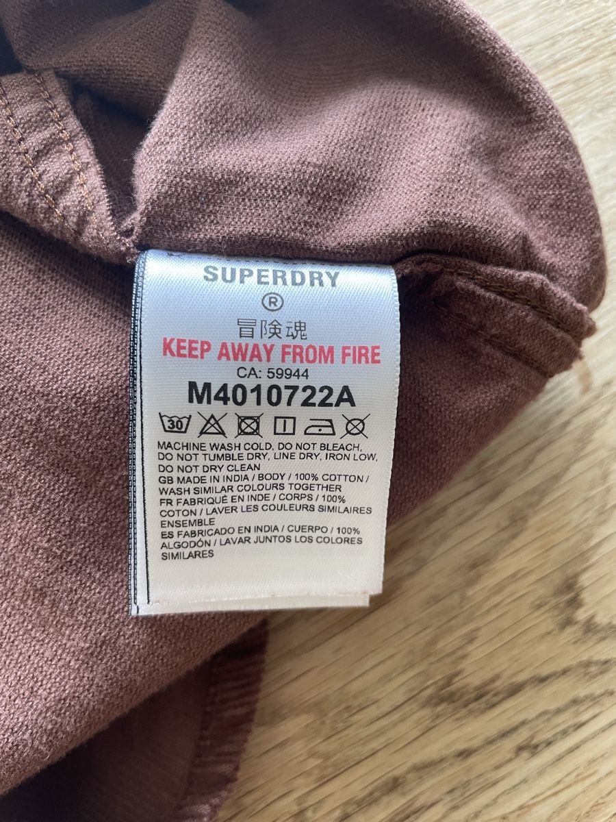 Chemises: Hemd - Cord Manchester- Superdry – Neuf (Voir description) à Wetzikon ZH par phoeff 4