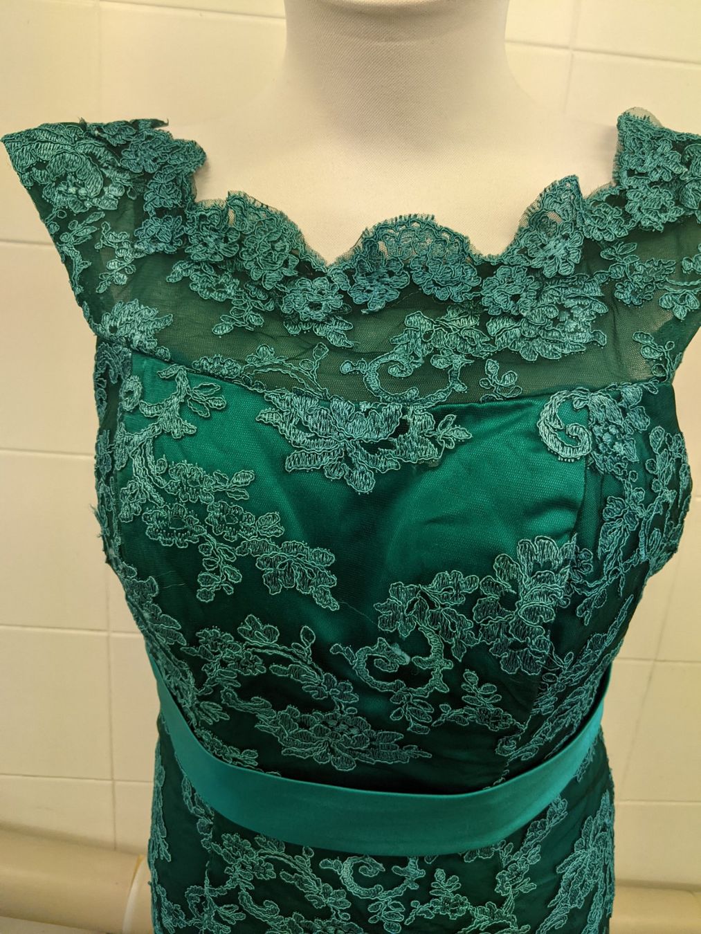Vestiti: WAU! Damen Kleid Gr 36 – Usato da Langnau am Albis venduto da Judithsebi 1