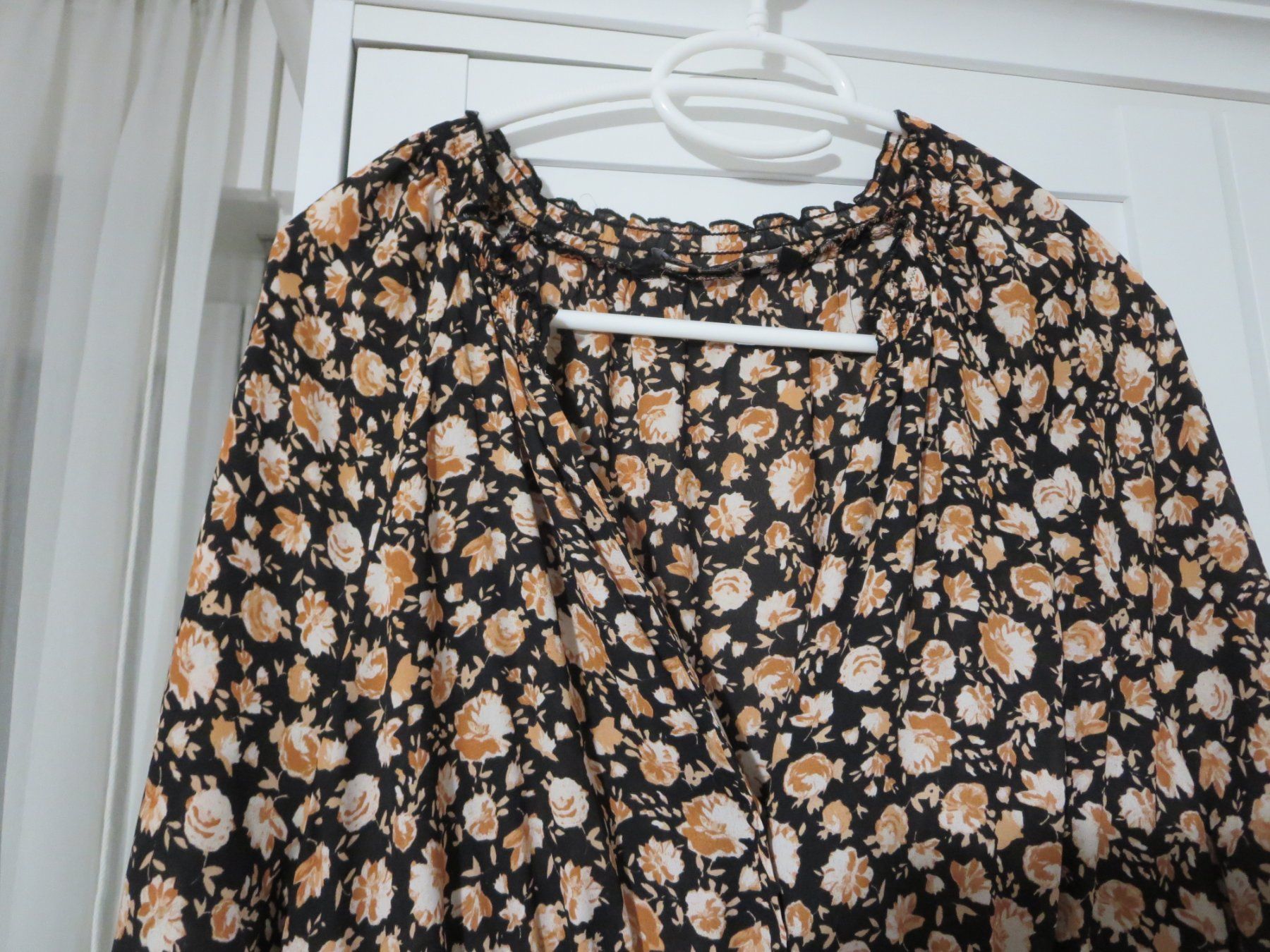 Zara Kleider: Damen Frühlings-Kleid /Gr. XS – Gebraucht aus Wallisellen von Arvenstube 1