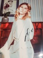 Nora von Waldstätten - Autogramm Foto