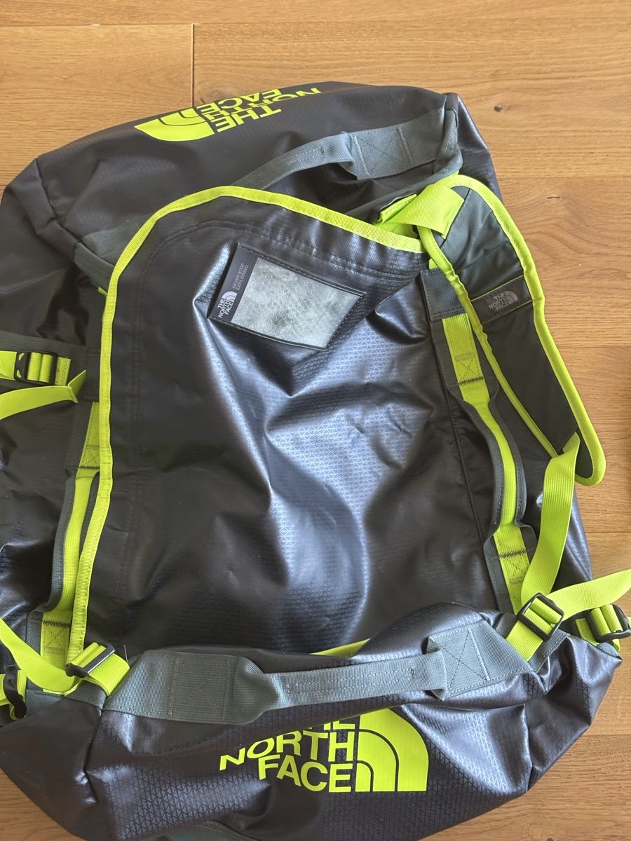 North Face Borse: North Face Duffel Bag Base Camp Grösse L – Usato da Hildisrieden venduto da chr_nj2h 3