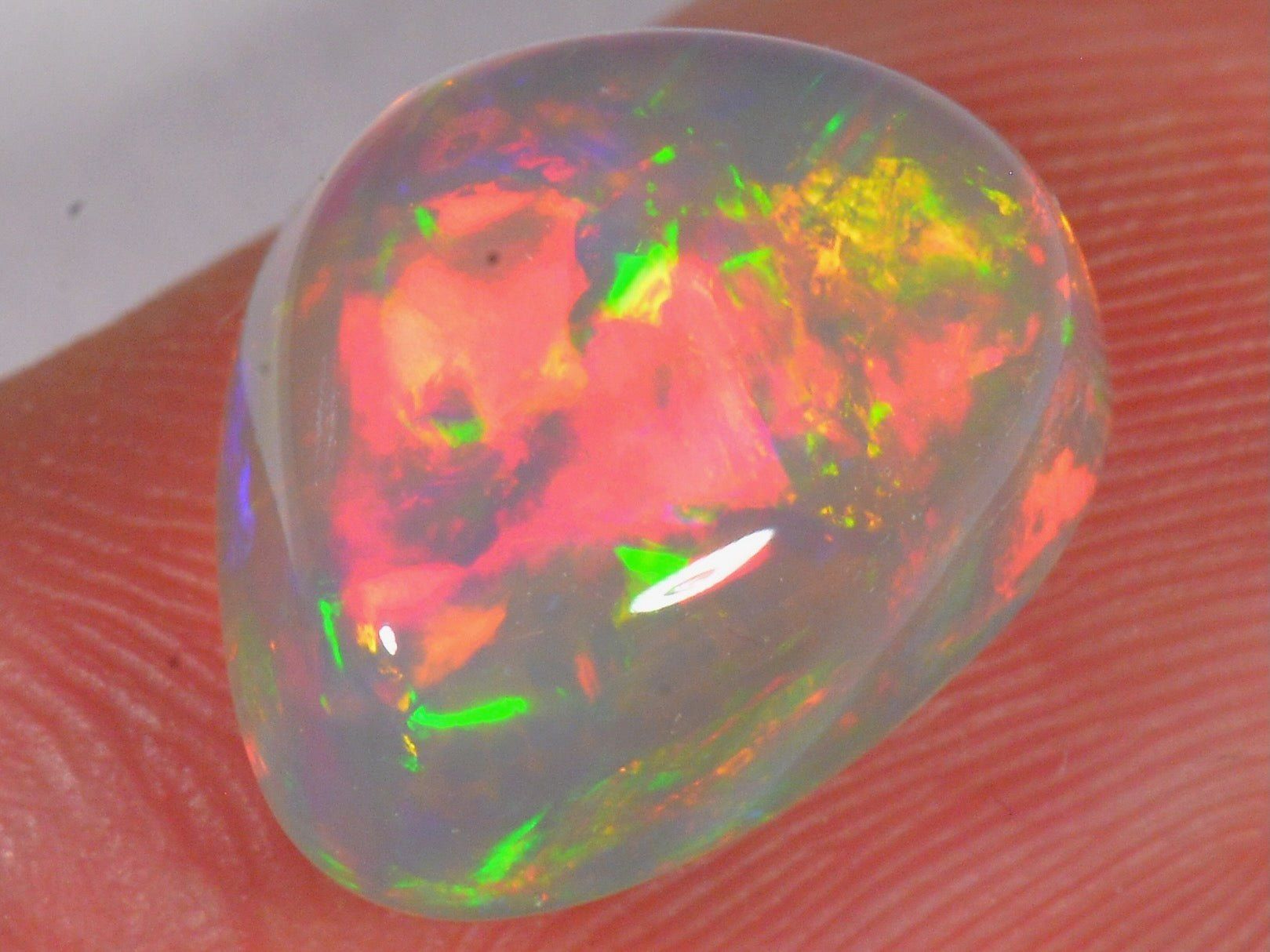 Edelsteine: 4.5 Karat - Brillianter Äthiopischer Welo Opal – Neu (gemäss Beschreibung) aus Rüti ZH von DeinOpal