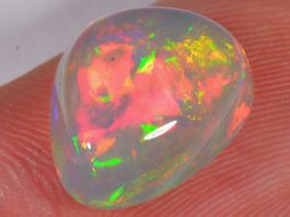 4.5 Karat - Brillianter Äthiopischer Welo Opal