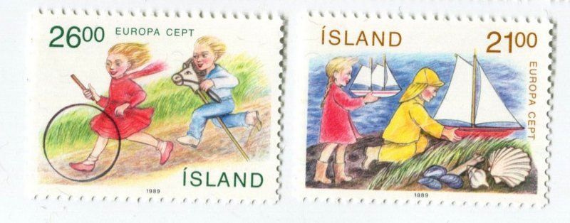 Alle Briefmarken: Briefmarken "Kinder". Island. – Neu und originalverpackt aus Basel von Butsch5