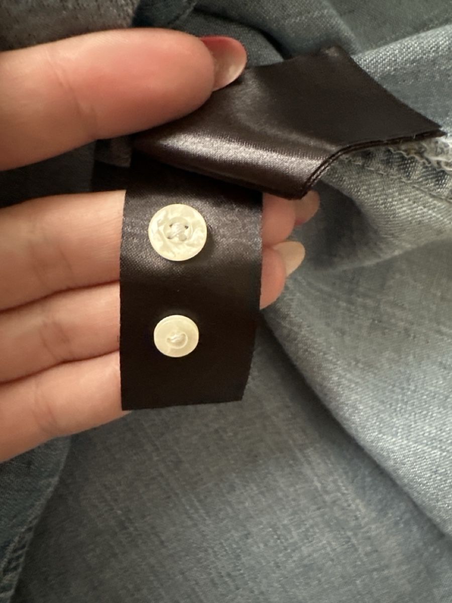 H&M Camicie: H&M Jeanshemd Grösse S hellblau neuwertig – Usato da Buchs AG venduto da Dasmusstduhaben 3
