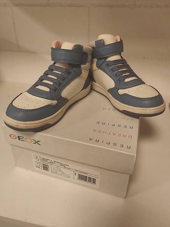 Geox Scarpe per ragazze: Turnschuhe Geox – Usato da Veltheim AG venduto da Di.N.C.G
