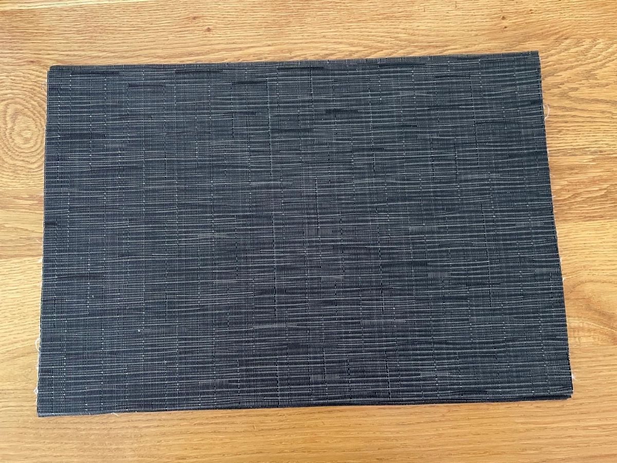 Set di tavolo e panche: Tischset dunkelgrau 4 Stck guter Zustand – Usato da Hombrechtikon venduto da baersandro