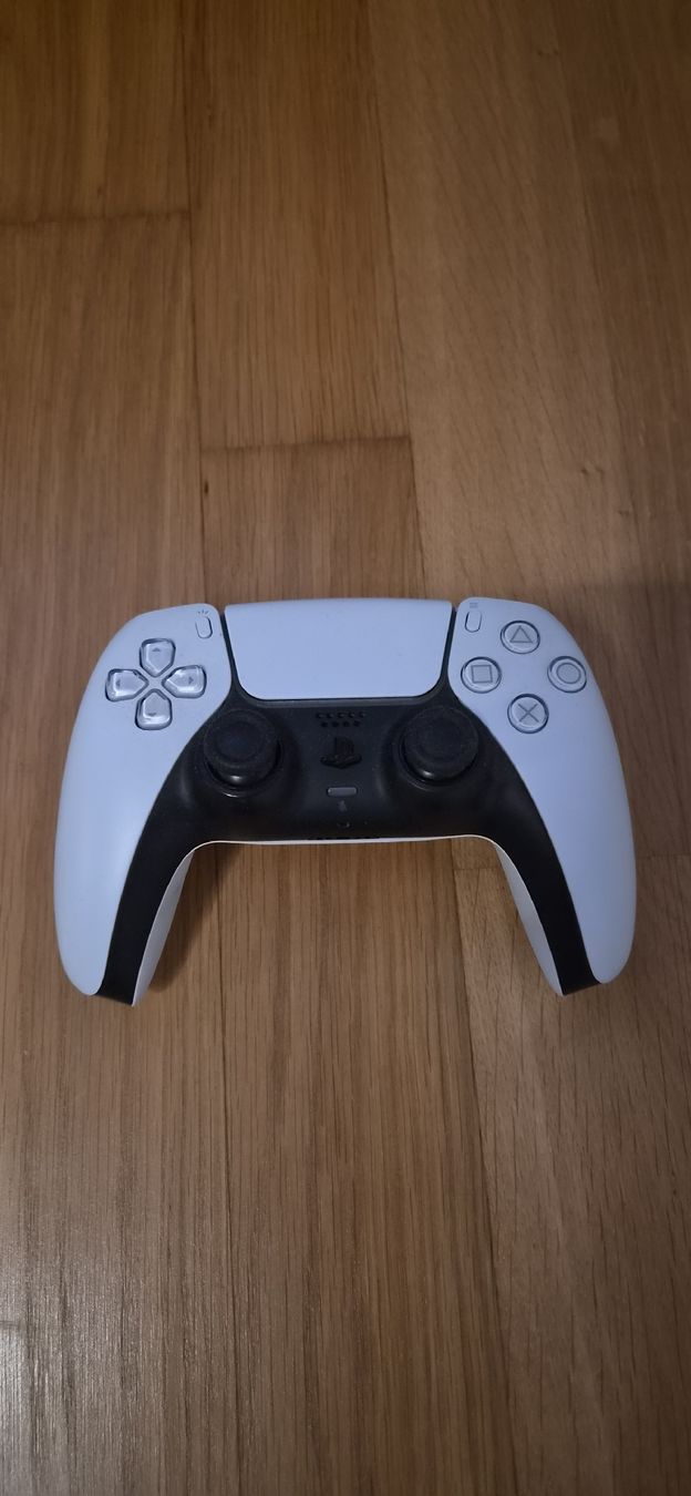 Sony Konsolen: Playstation 5 Digitale Edition – Gebraucht aus Dietikon von soulstorm 1
