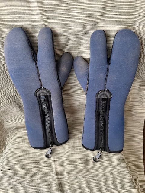 racing handschuhe f1 Charles Leclerc Ferrari Gloves 2022 – Demasko Sports InnoPet® Hundebuggy/Fahrradanhänger 